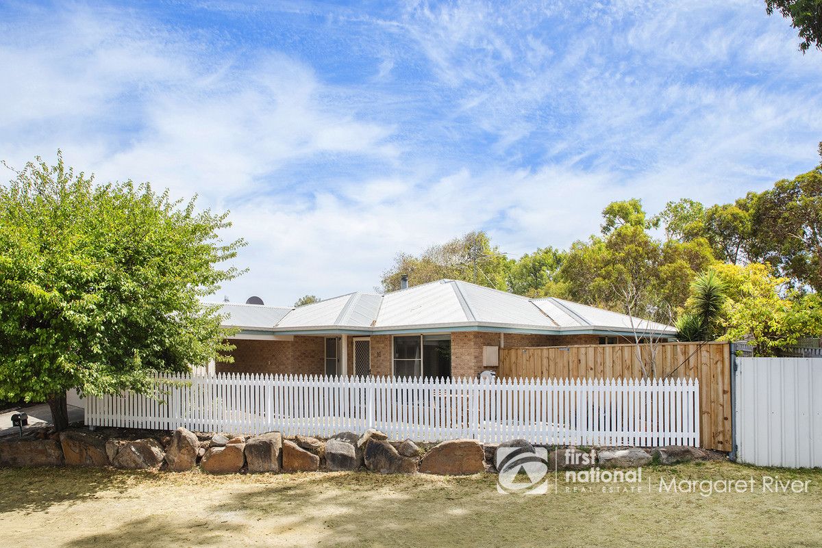 10 Larch Loop, Margaret River WA 6285, Image 0