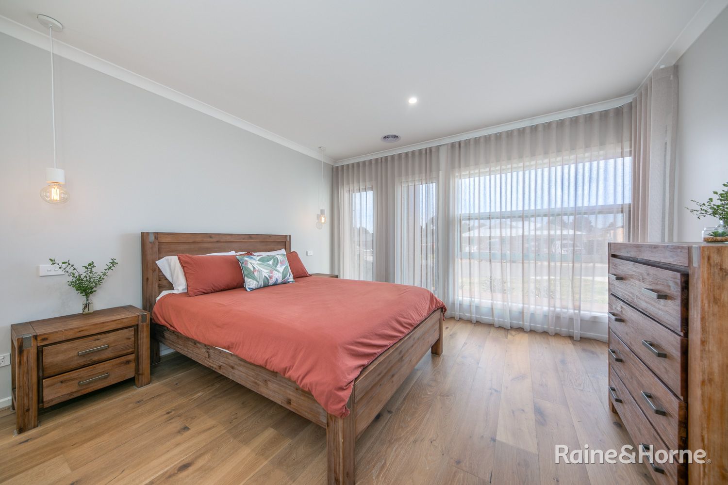 2 Cassinia Court, Gisborne VIC 3437, Image 2