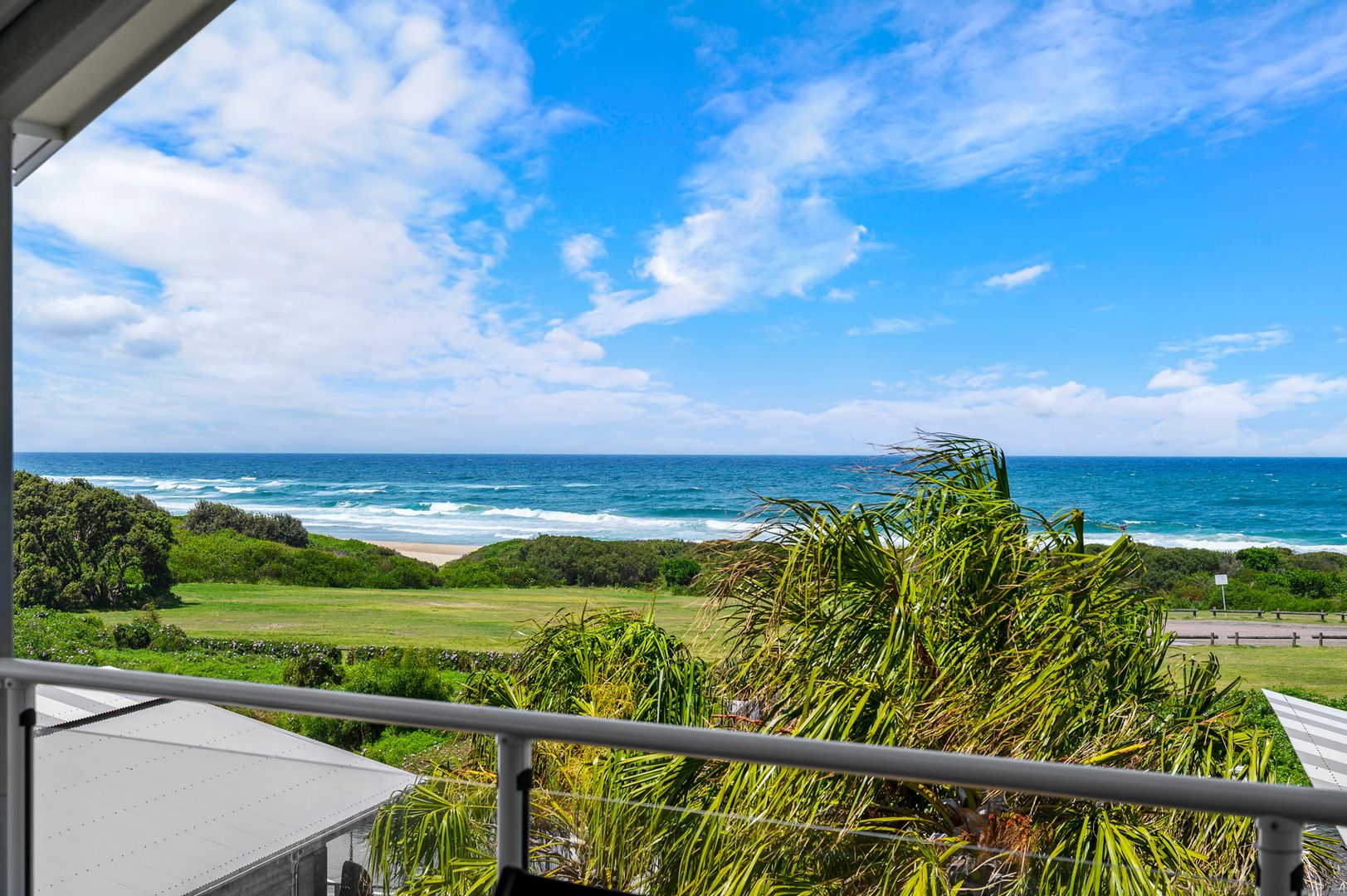 12 Beachside Drive, Caves Beach NSW 2281, Image 2