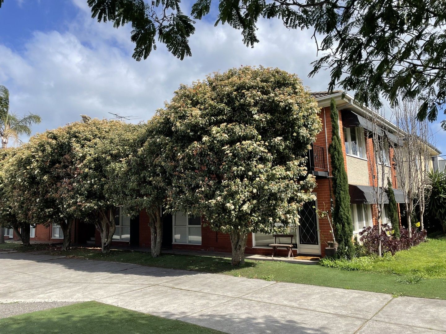 1 bedrooms Apartment / Unit / Flat in 11/115 Eskdale Road CAULFIELD NORTH VIC, 3161