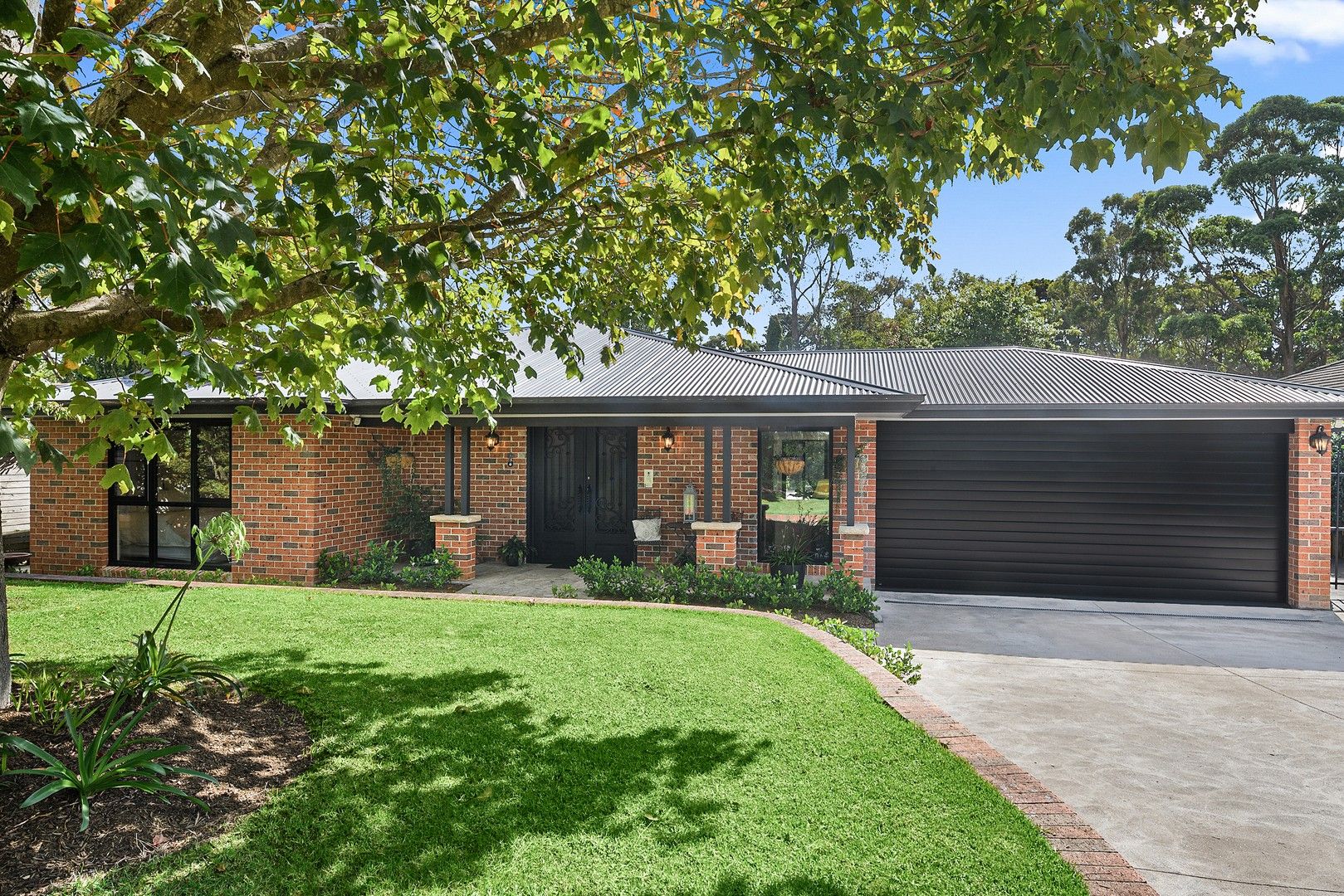 10 Linden Way, Bowral NSW 2576 Domain