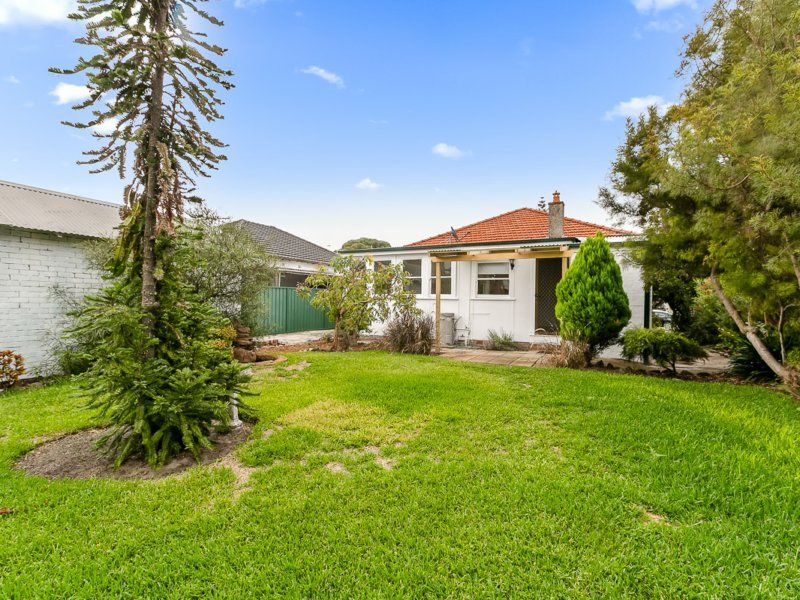 5 General Holmes Drive, Brighton-Le-Sands NSW 2216, Image 2
