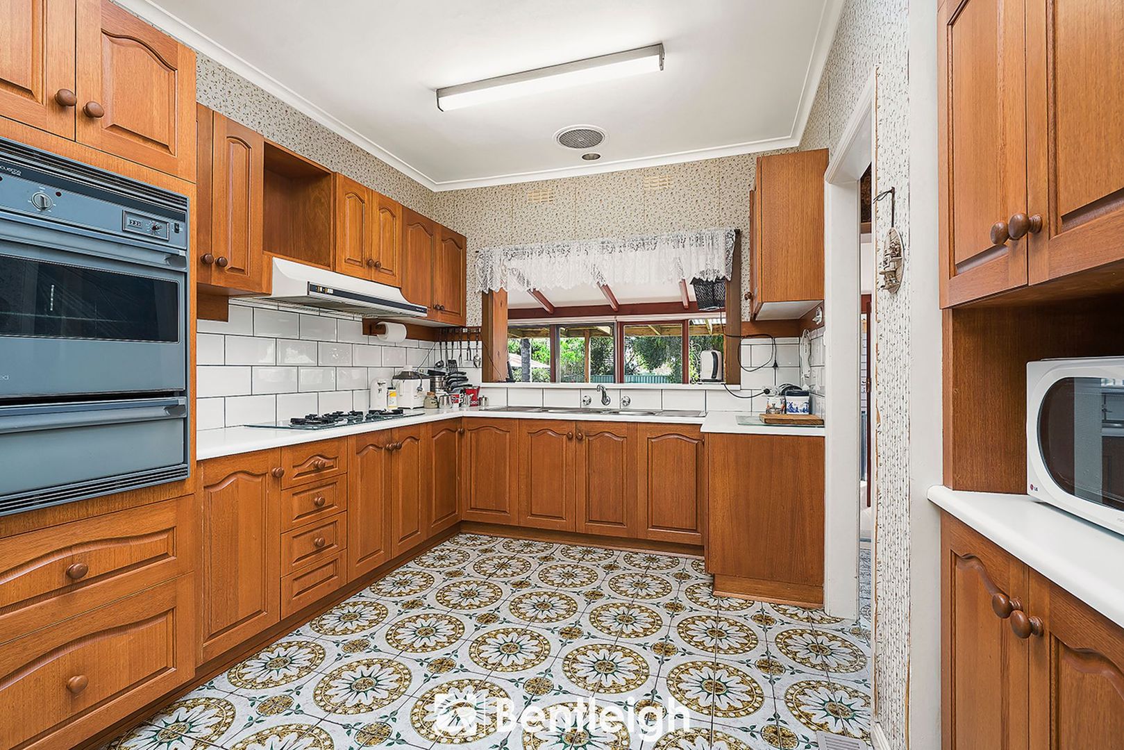 35 Hill Street, Bentleigh East VIC 3165, Image 2