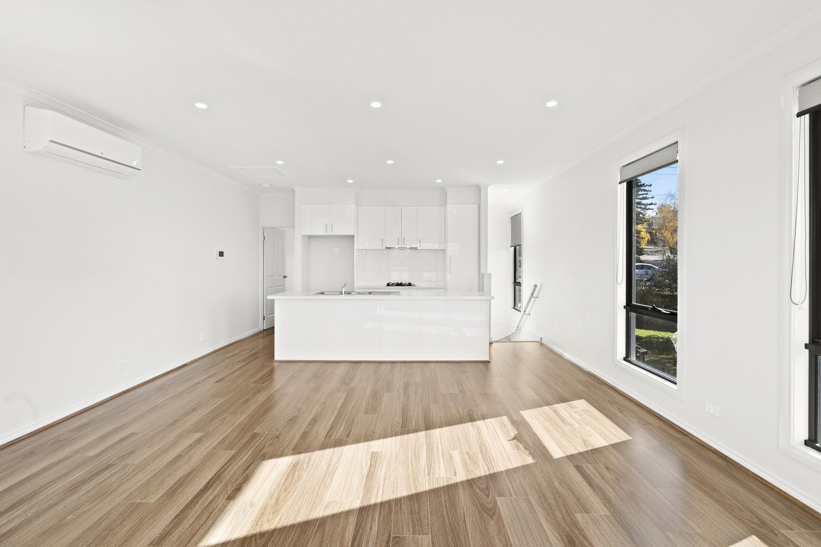 2 bedrooms Townhouse in 7 Rundel Close LILYDALE VIC, 3140