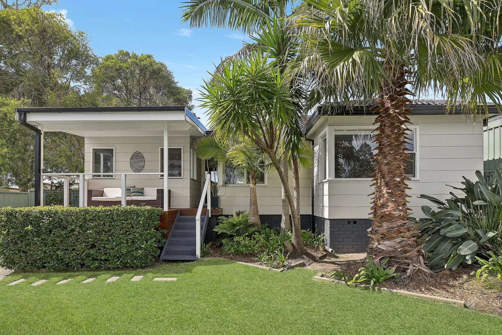 6 Jones Street, Engadine NSW 2233