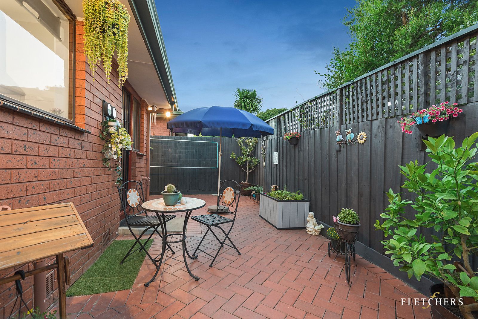 2/10 Florence Road, Surrey Hills VIC 3127, Image 2