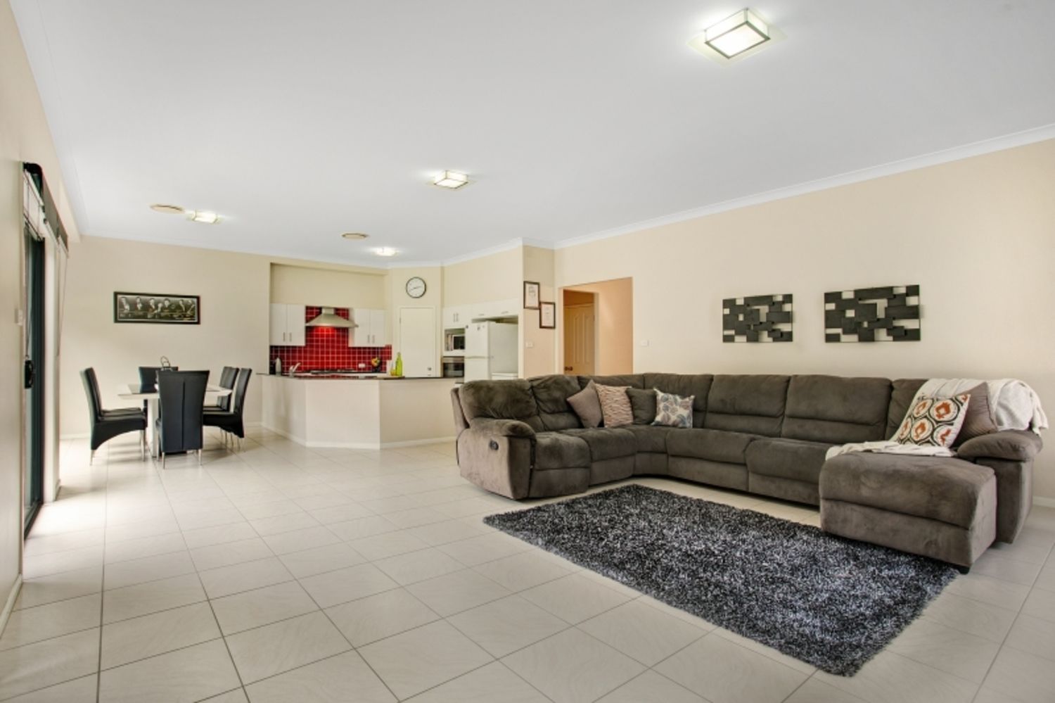 9 Cambrian Place, East Maitland NSW 2323, Image 2