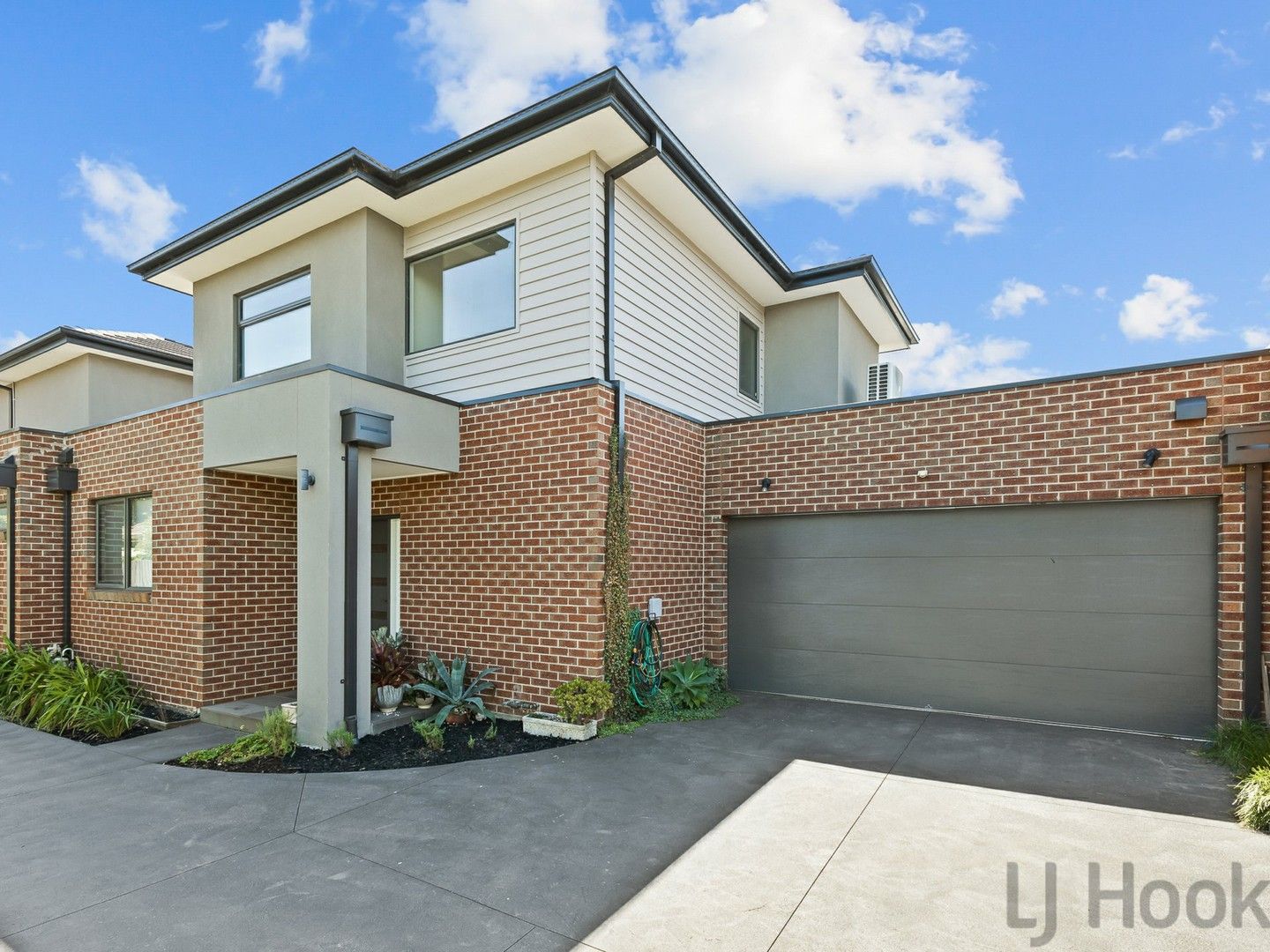 2/11 Phyllis Avenue, Boronia VIC 3155, Image 0