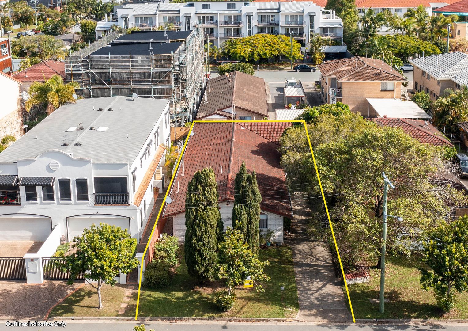 1, 2, 3 & 4/8 Parneno Street, Chevron Island QLD 4217, Image 2