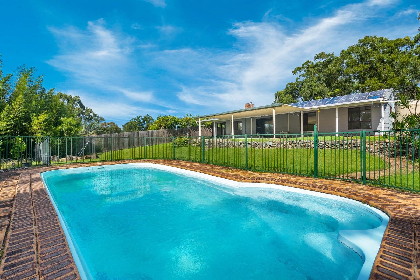 21 Narrabri Court, Gaven QLD 4211 House For Rent 1,300 Domain