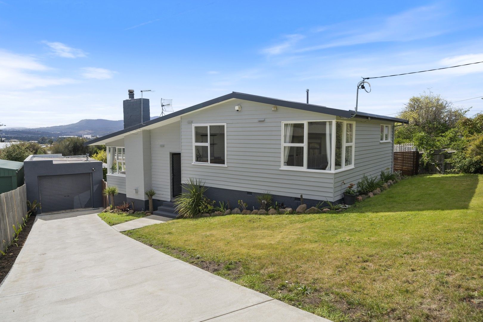 3 bedrooms House in 2 Kanella Ave CHIGWELL TAS, 7011