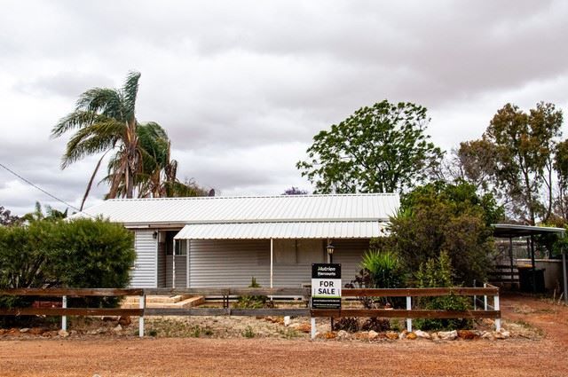 9 Wakeman Street, Narembeen WA 6369, Image 0