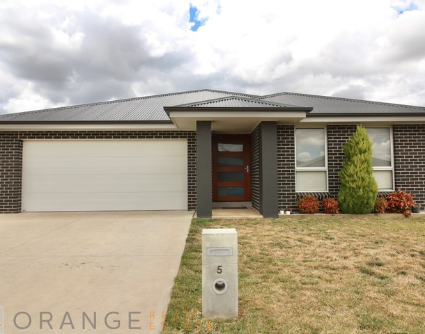 5 Myrtle Close, Orange NSW 2800