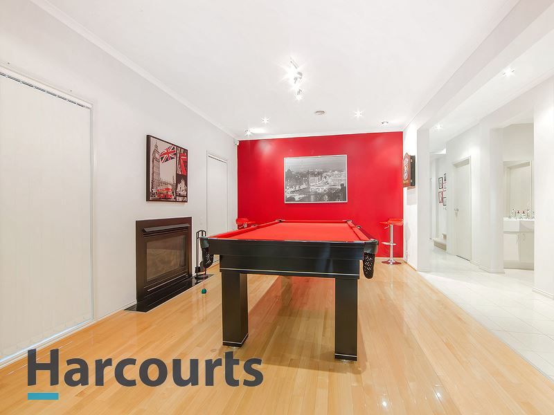 8 Hunts Cross Way, Caroline Springs VIC 3023, Image 1