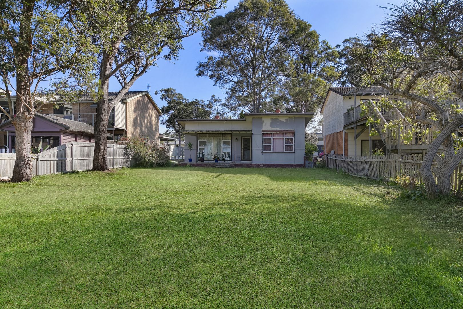 113 Lakedge Avenue, Berkeley Vale NSW 2261, Image 2