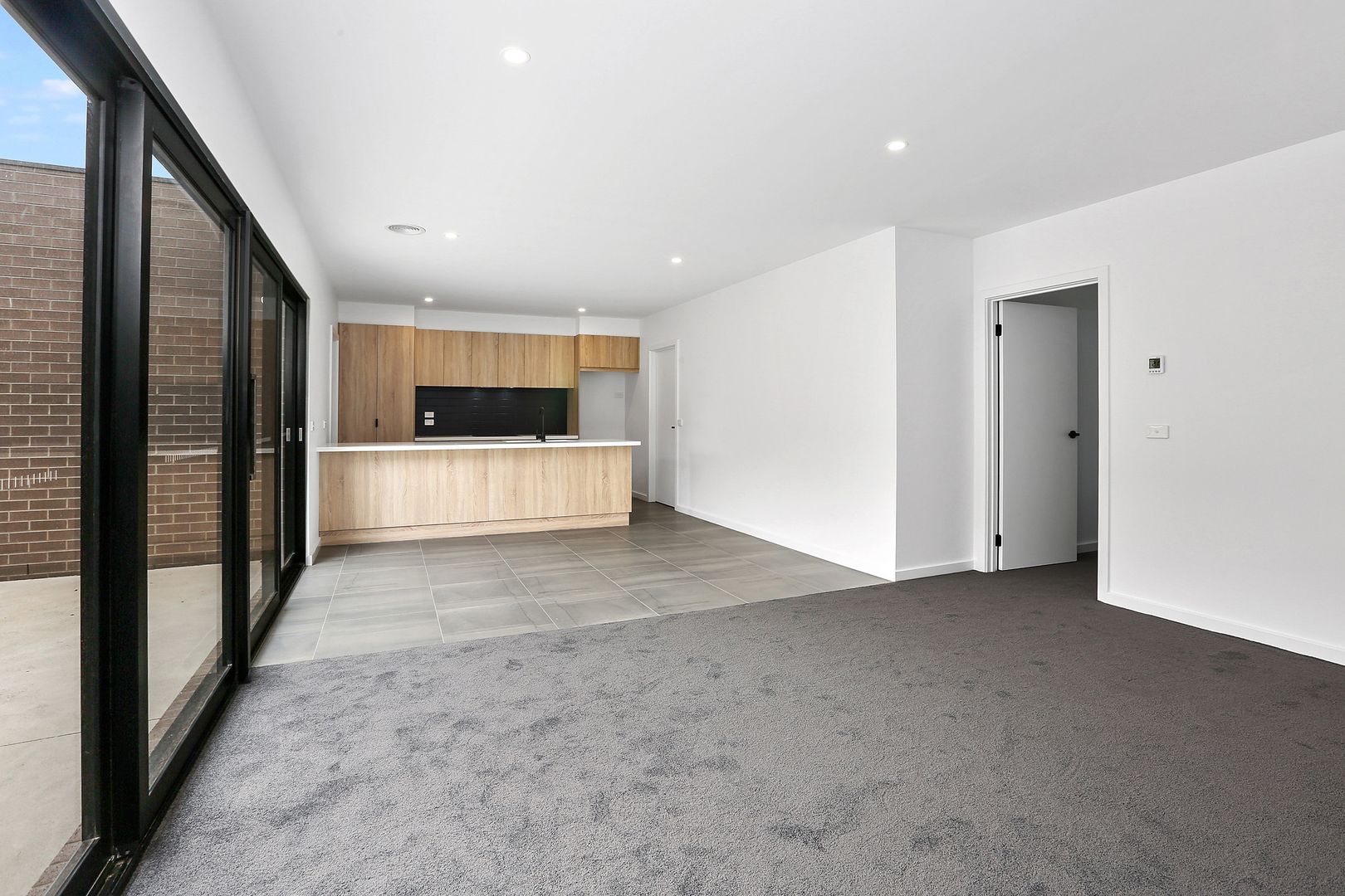 2/16-18 Yaraan Street, Bell Park VIC 3215, Image 2