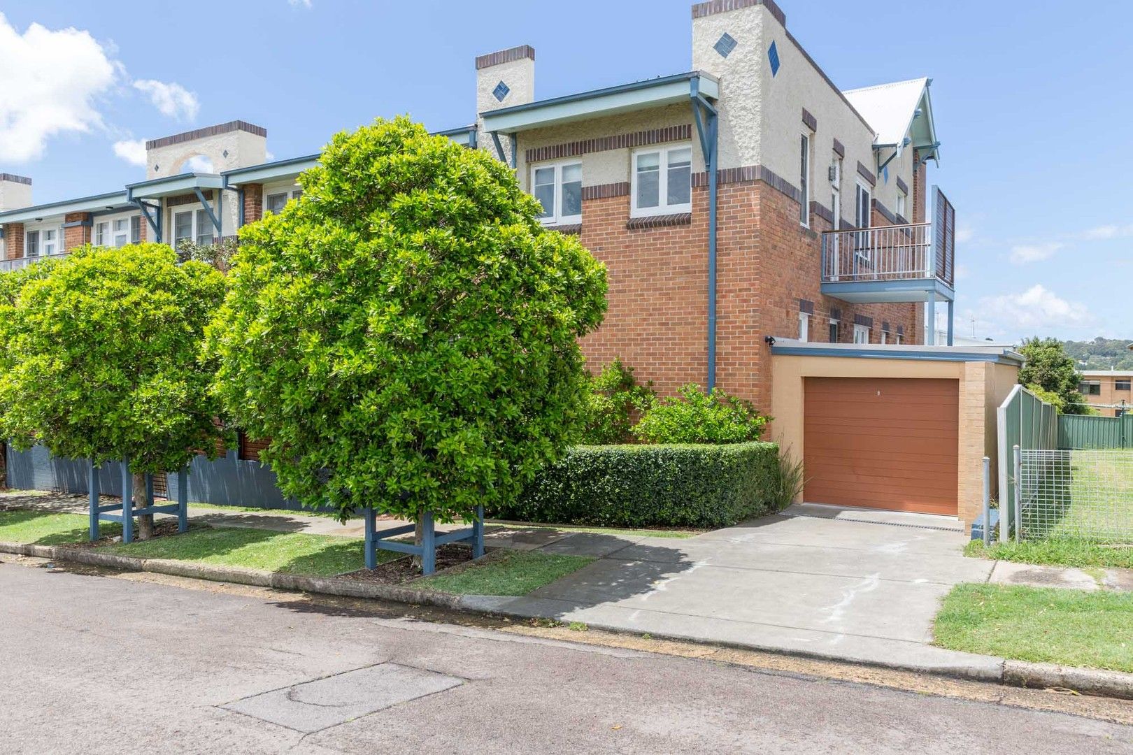 3 bedrooms Townhouse in 8/63 Narara Road ADAMSTOWN NSW, 2289