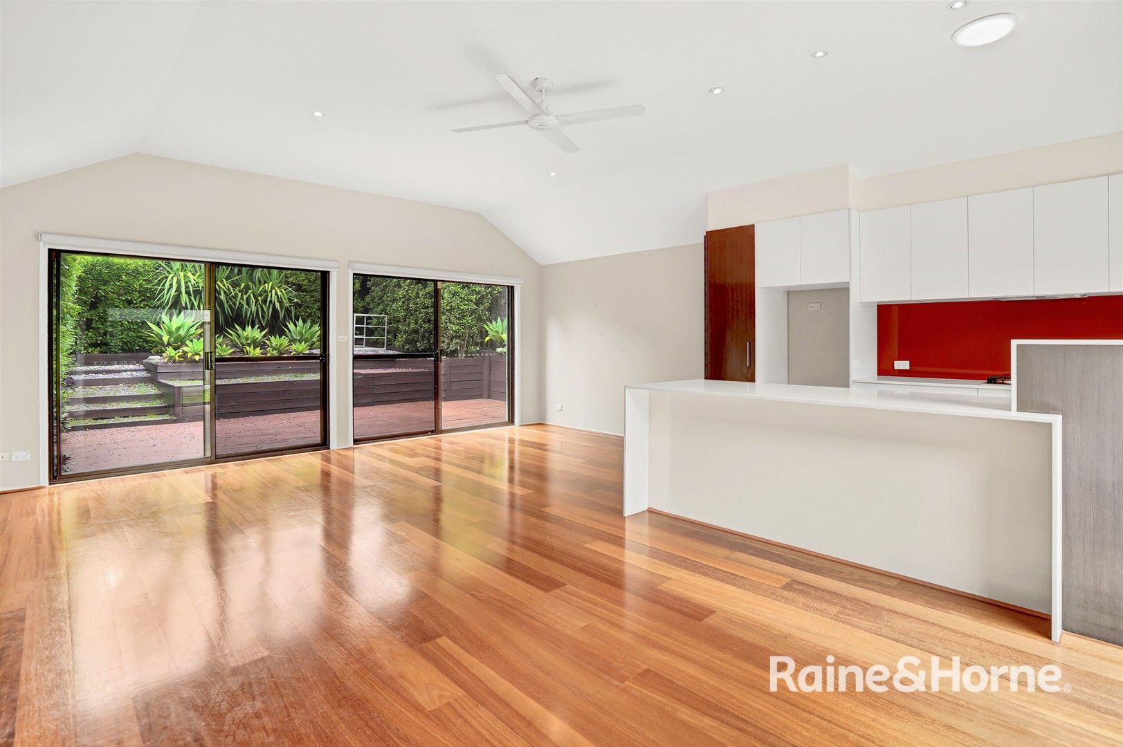 3 bedrooms House in 53 Batemans Road GLADESVILLE NSW, 2111