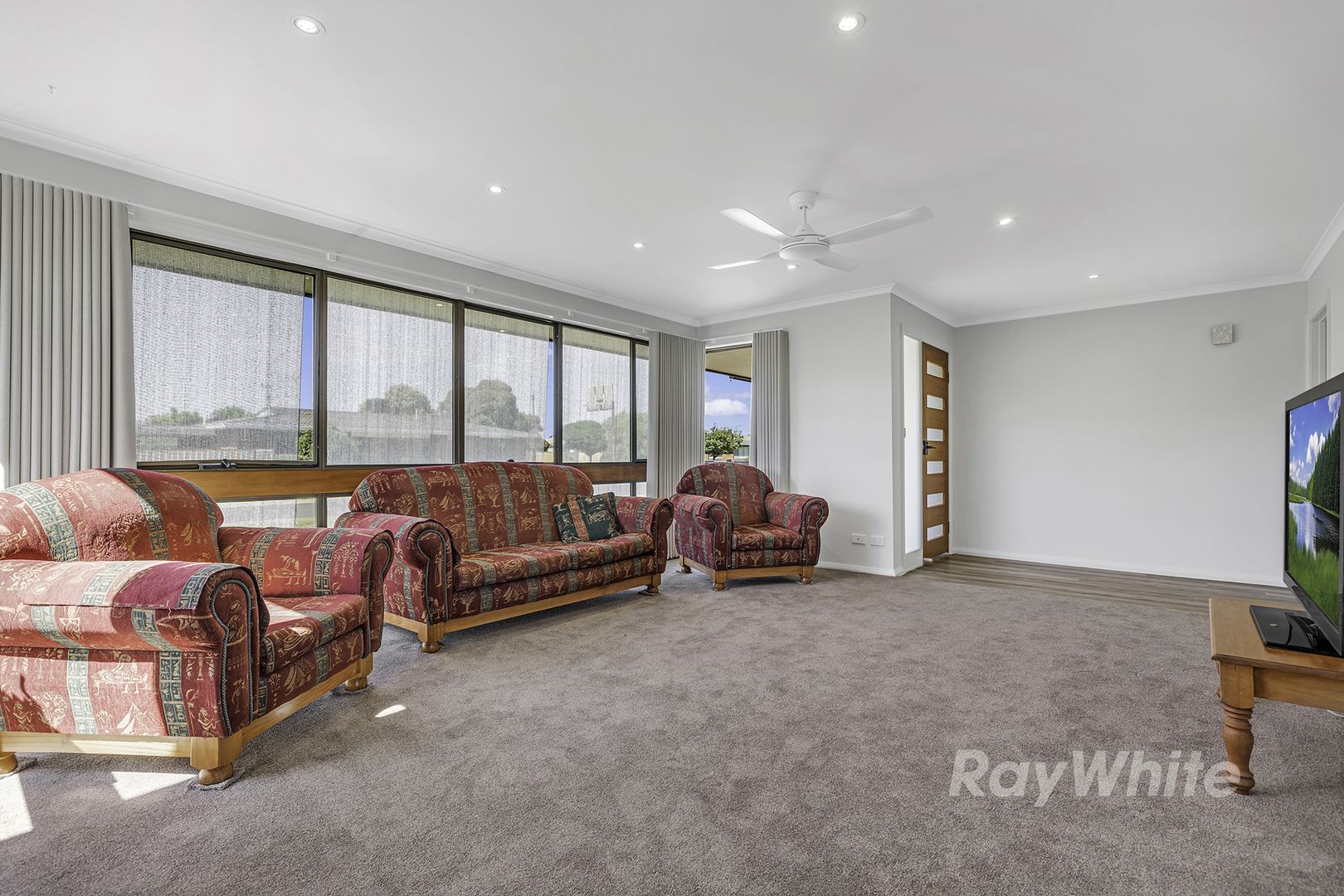 2 Wileman Street, Rochester VIC 3561, Image 2