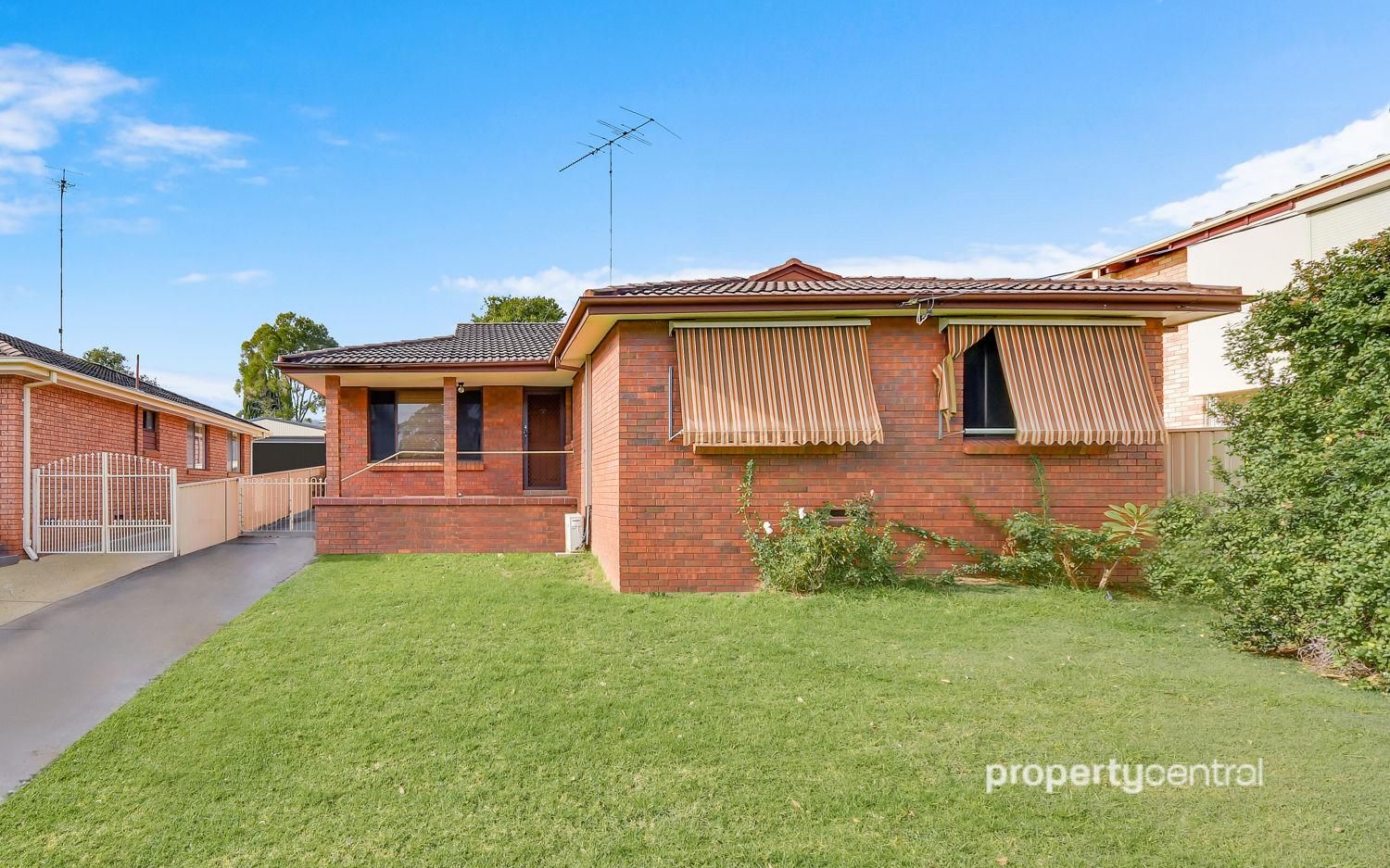 6 Alwyn Avenue, Wallacia NSW 2745