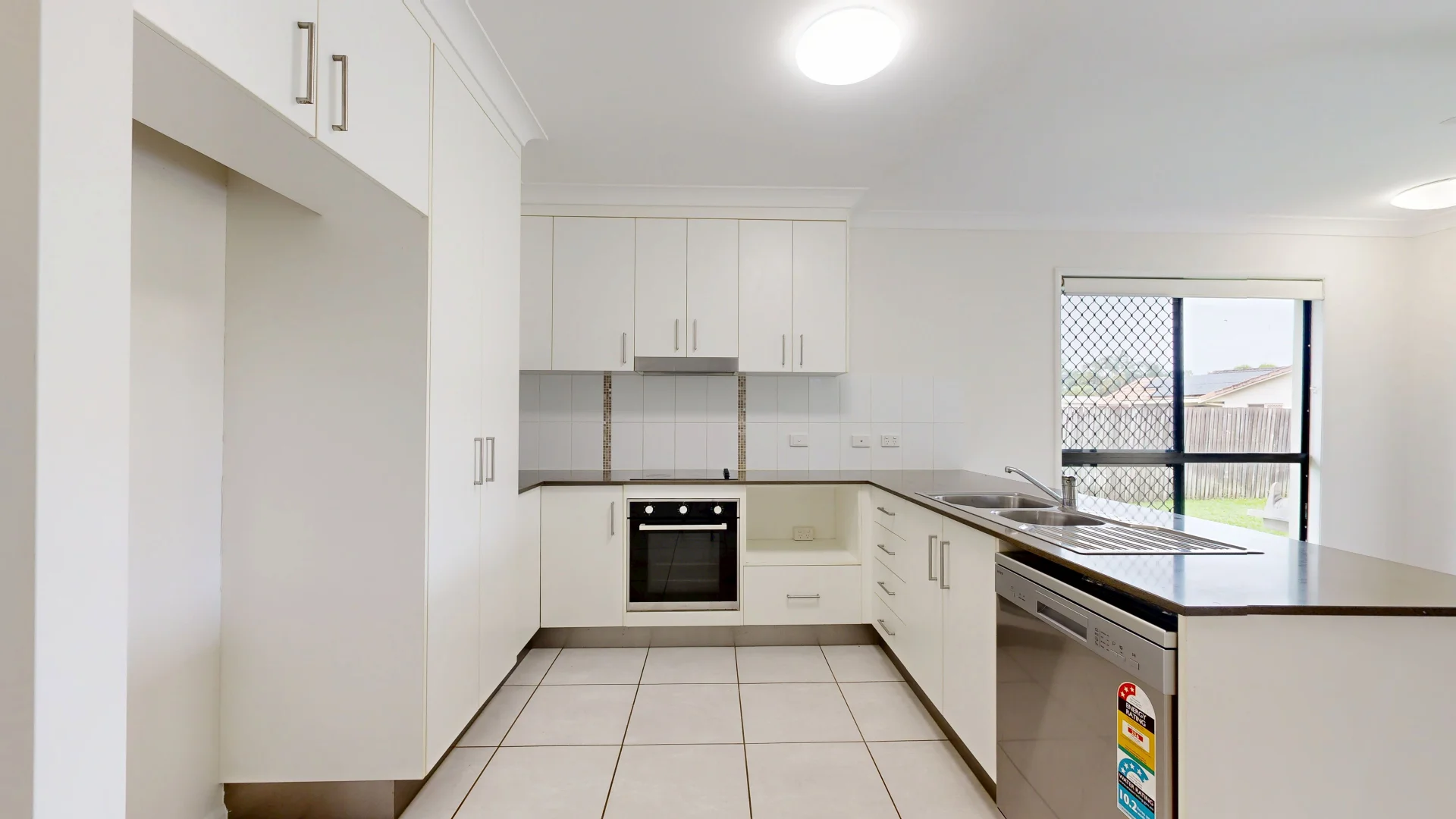 Additional image 3 of 131 Daydream Circuit, Burdell QLD 4818