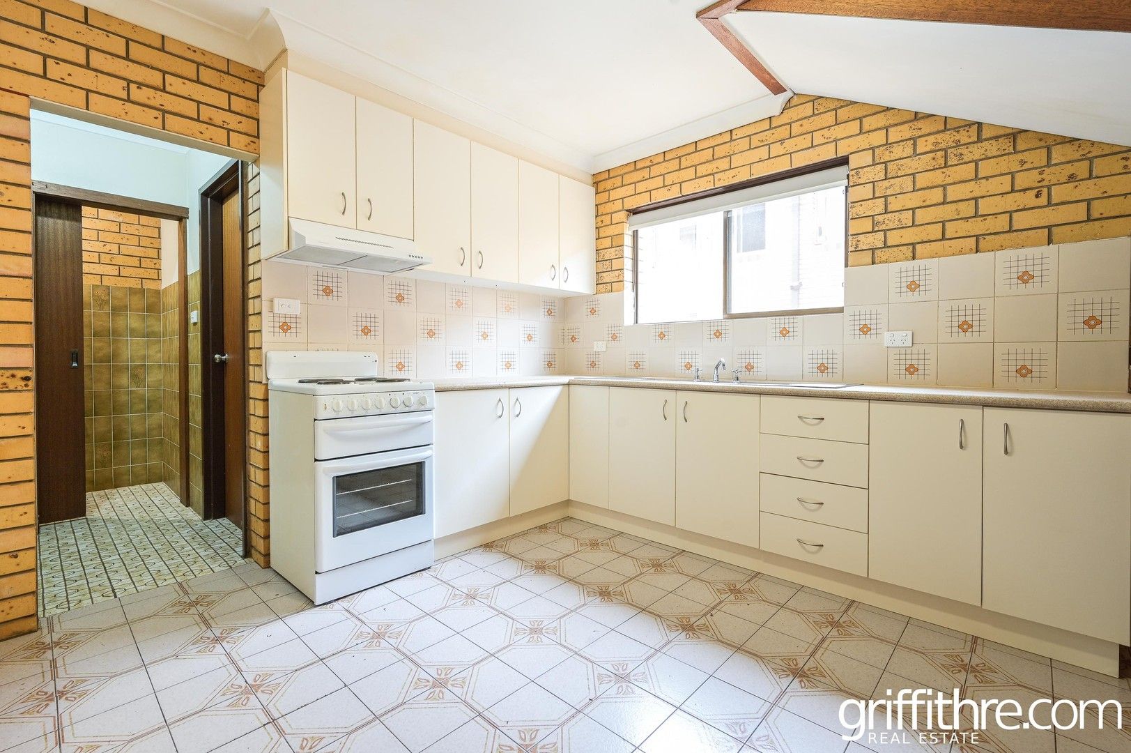2 bedrooms Duplex in 3/16 Ulong Street GRIFFITH NSW, 2680