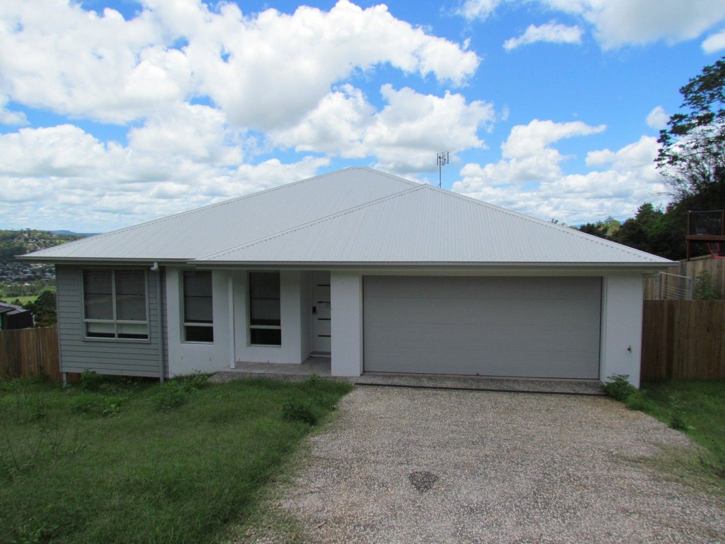 4 bedrooms House in 10 Newhaven Drive GOONELLABAH NSW, 2480