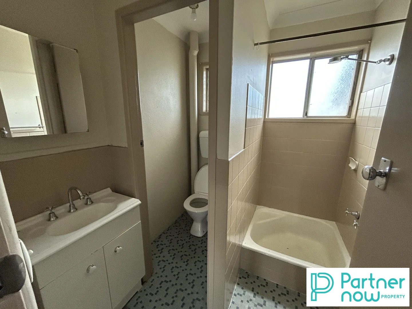 Additional image 5 of 4/11 Petra Avenue, Tamworth NSW 2340