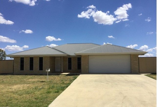 4 bedrooms House in 24 Beetson Drive ROMA QLD, 4455