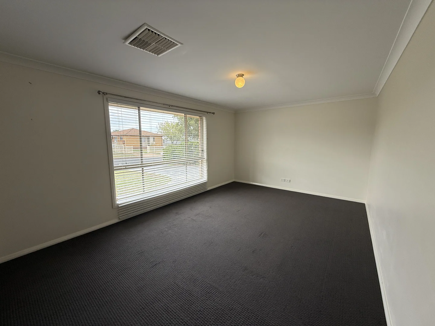 Additional image 2 of 10 Pinnaroo Place, Dubbo NSW 2830
