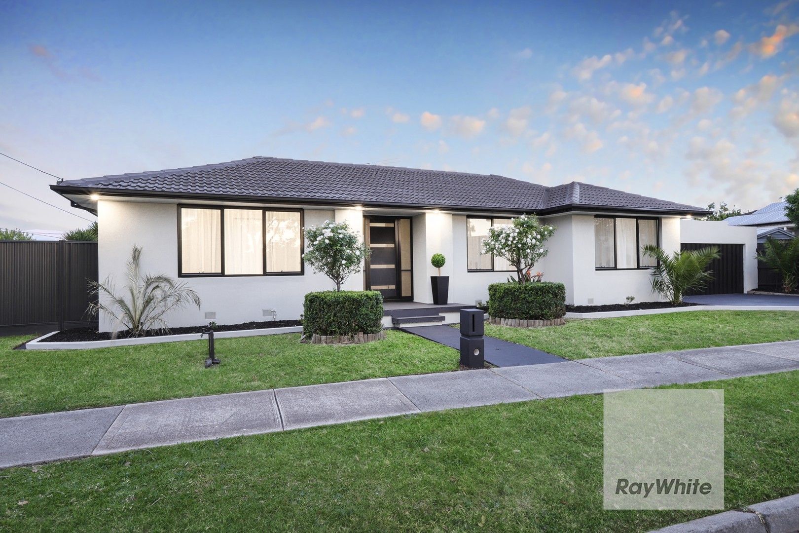 2 Townsend Avenue, Gladstone Park VIC 3043, Image 0