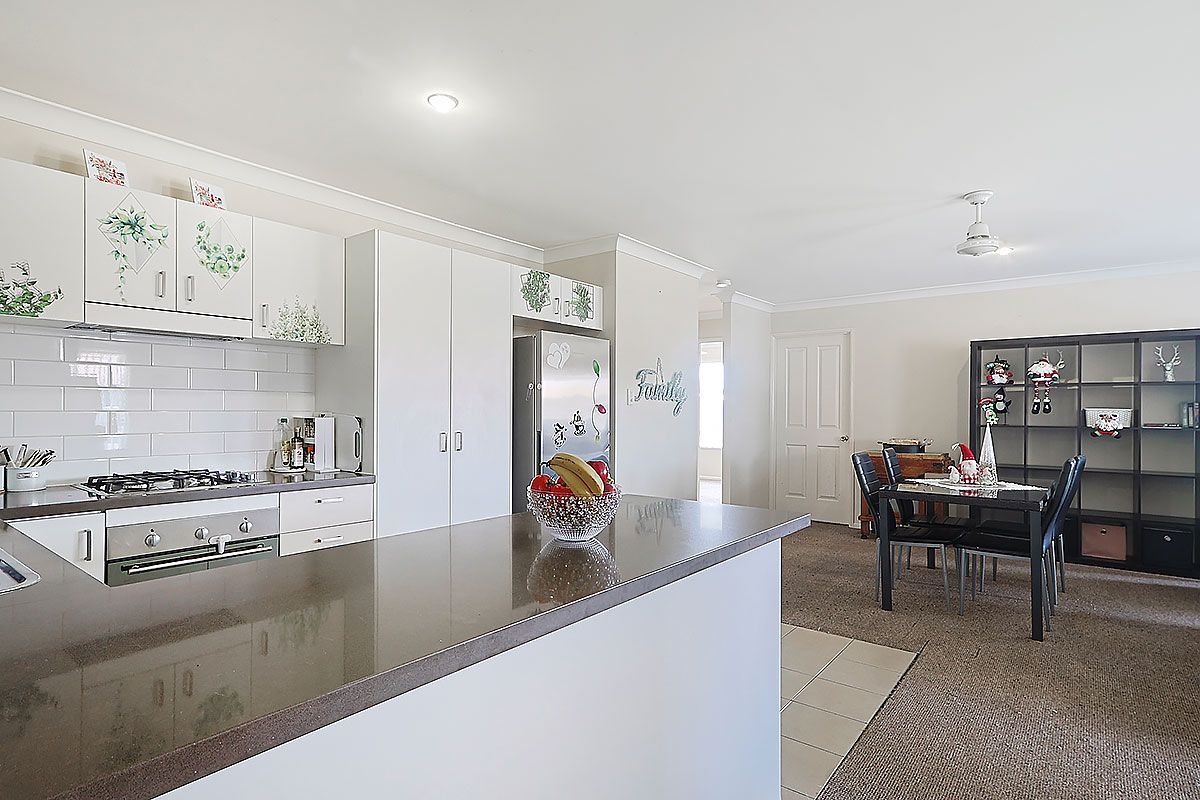 1 Lewis Crt, Lowood QLD 4311, Image 2