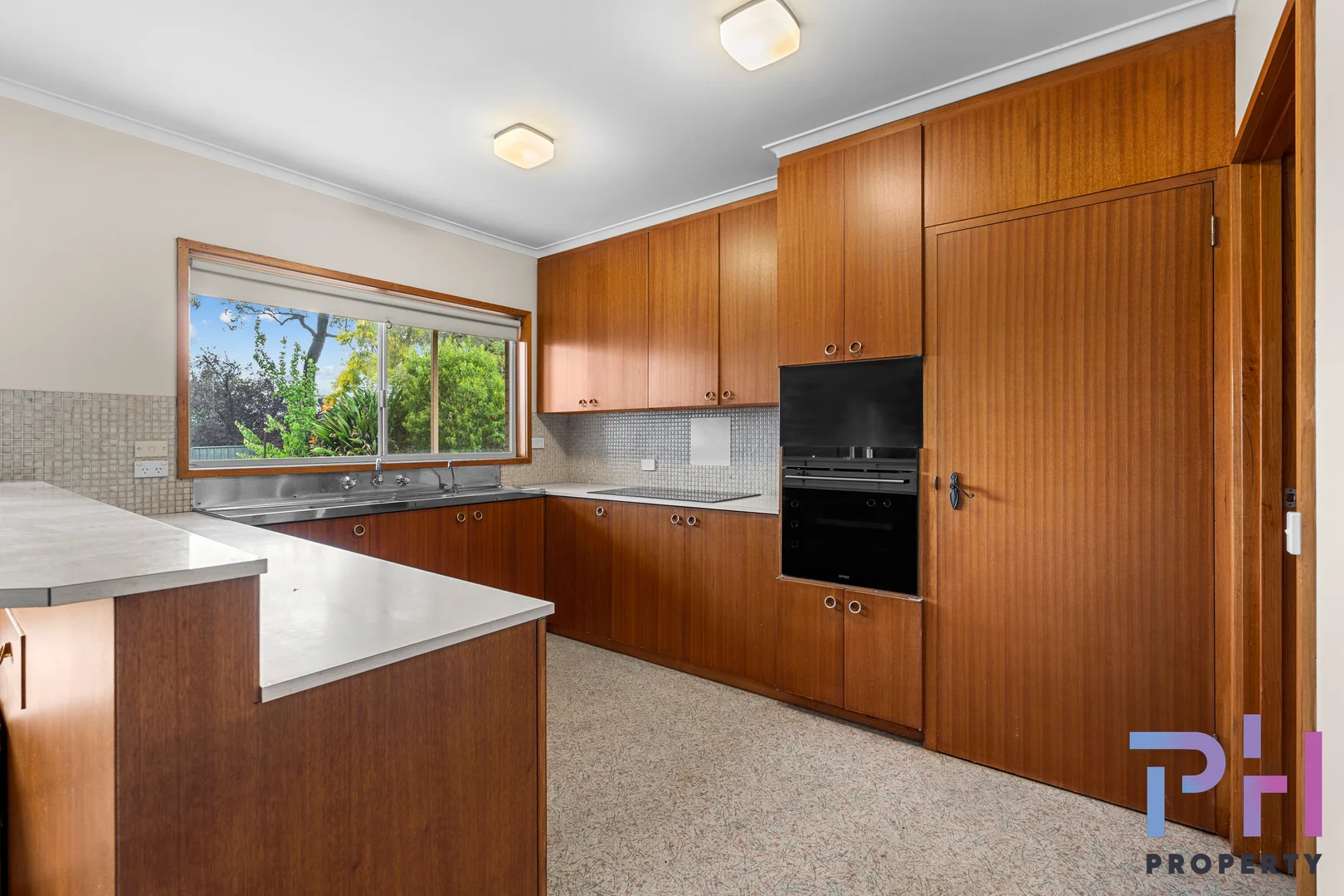 Additional image 2 of 140-142 McIvor Road, Strathdale VIC 3550