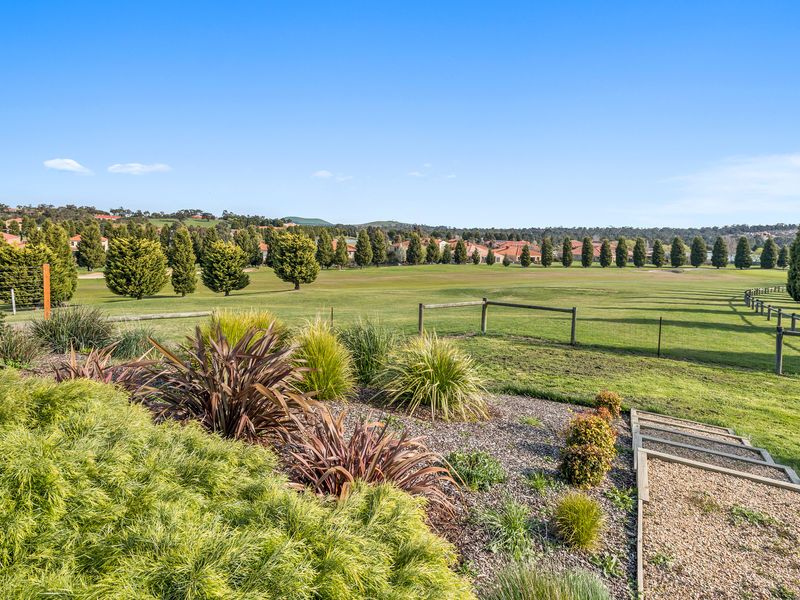 250  Hidden Valley Boulevard, Hidden Valley VIC 3756, Image 2