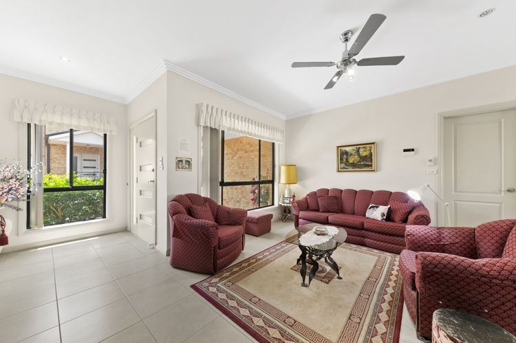 2/32 Stanbrook Street, Fairfield Heights NSW 2165, Image 2