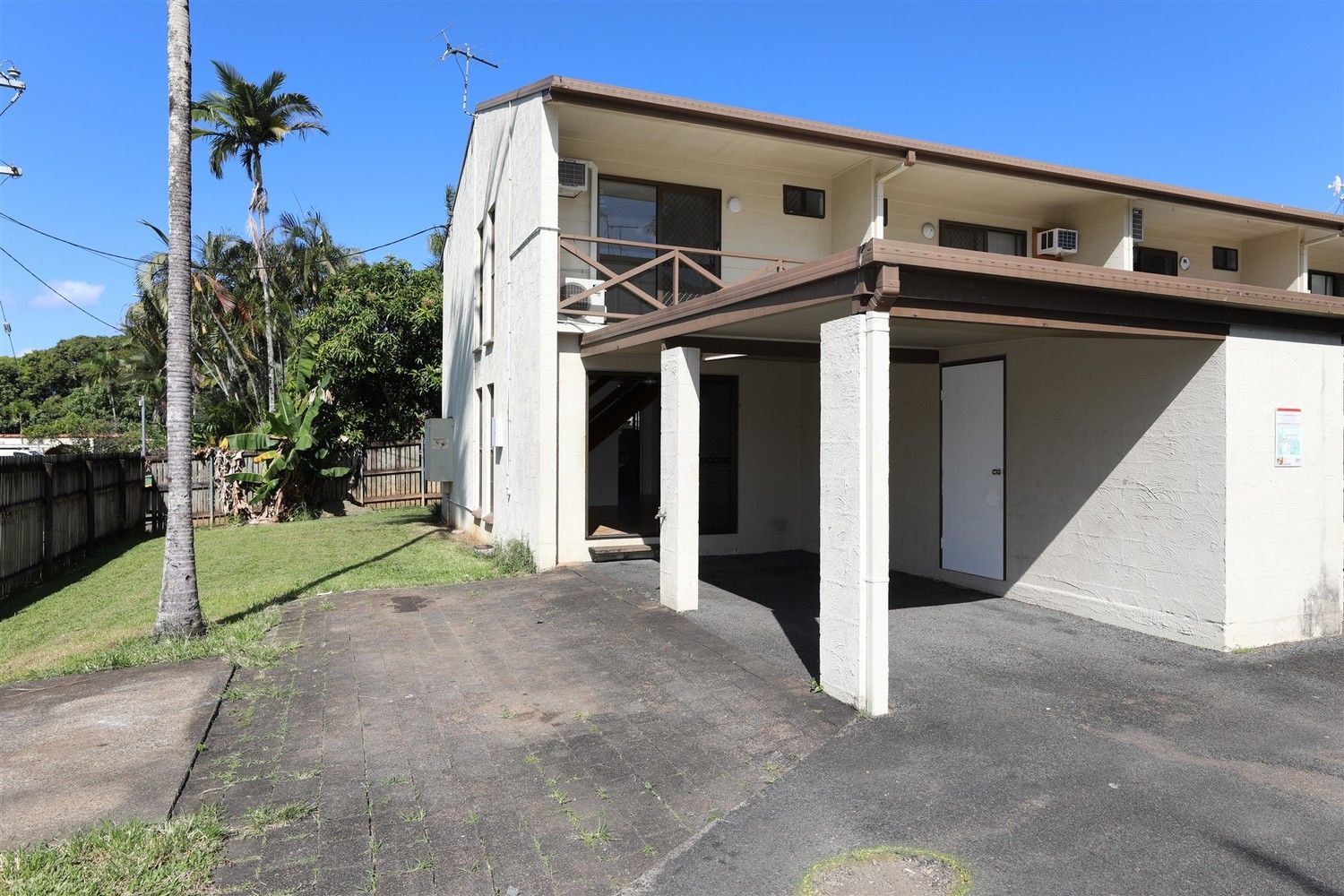 2 bedrooms Townhouse in 4/17 Sandown Close WOREE QLD, 4868