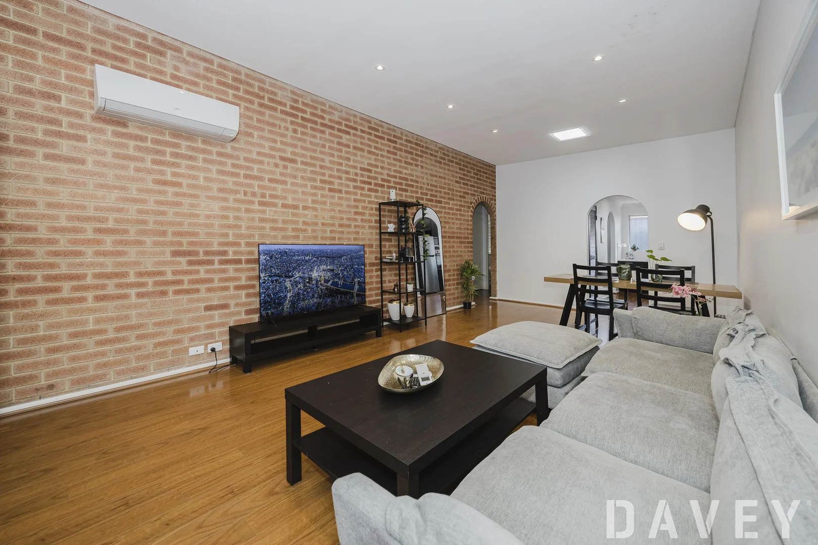 Additional image 2 of 2/10 Dover Road, Scarborough WA 6019