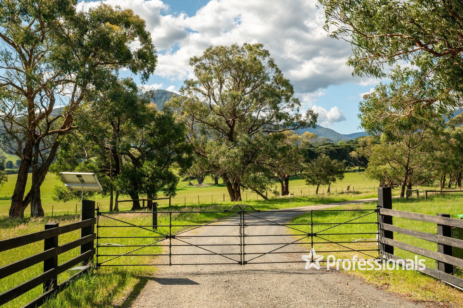 75 Ricketsons Lane, Launching Place VIC 3139 House for Sale