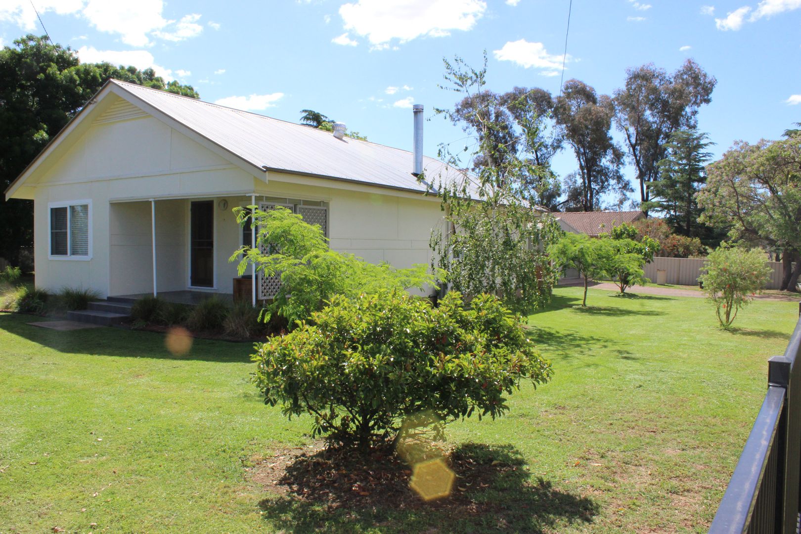 17 Creek Street, Cudal NSW 2864, Image 2