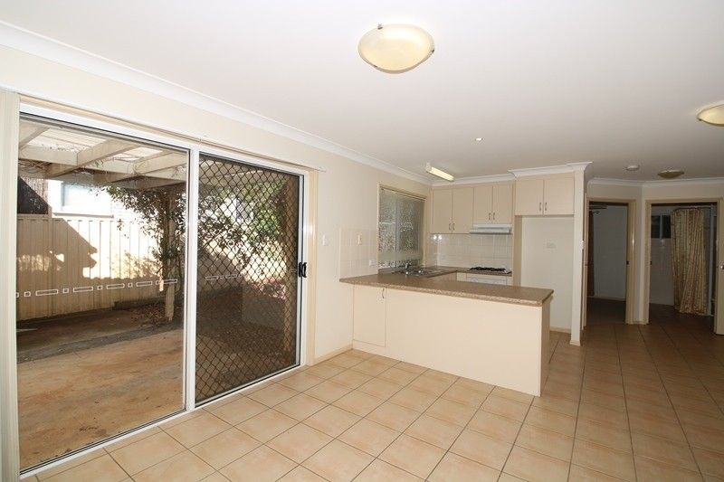 2/27 Norman Street, South Toowoomba QLD 4350, Image 2