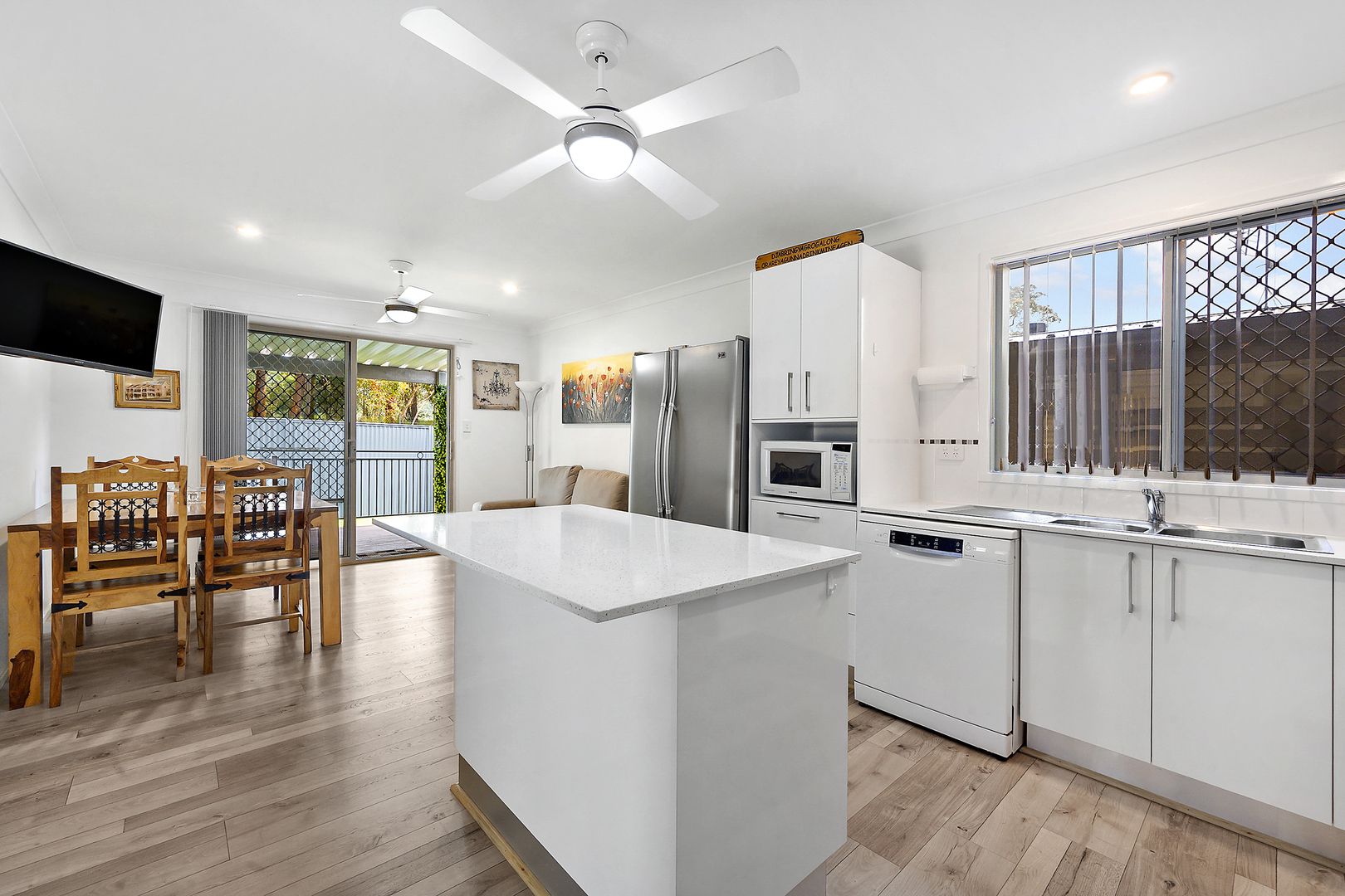 207 750 Pacific Highway Lake Munmorah Nsw 2259 Domain