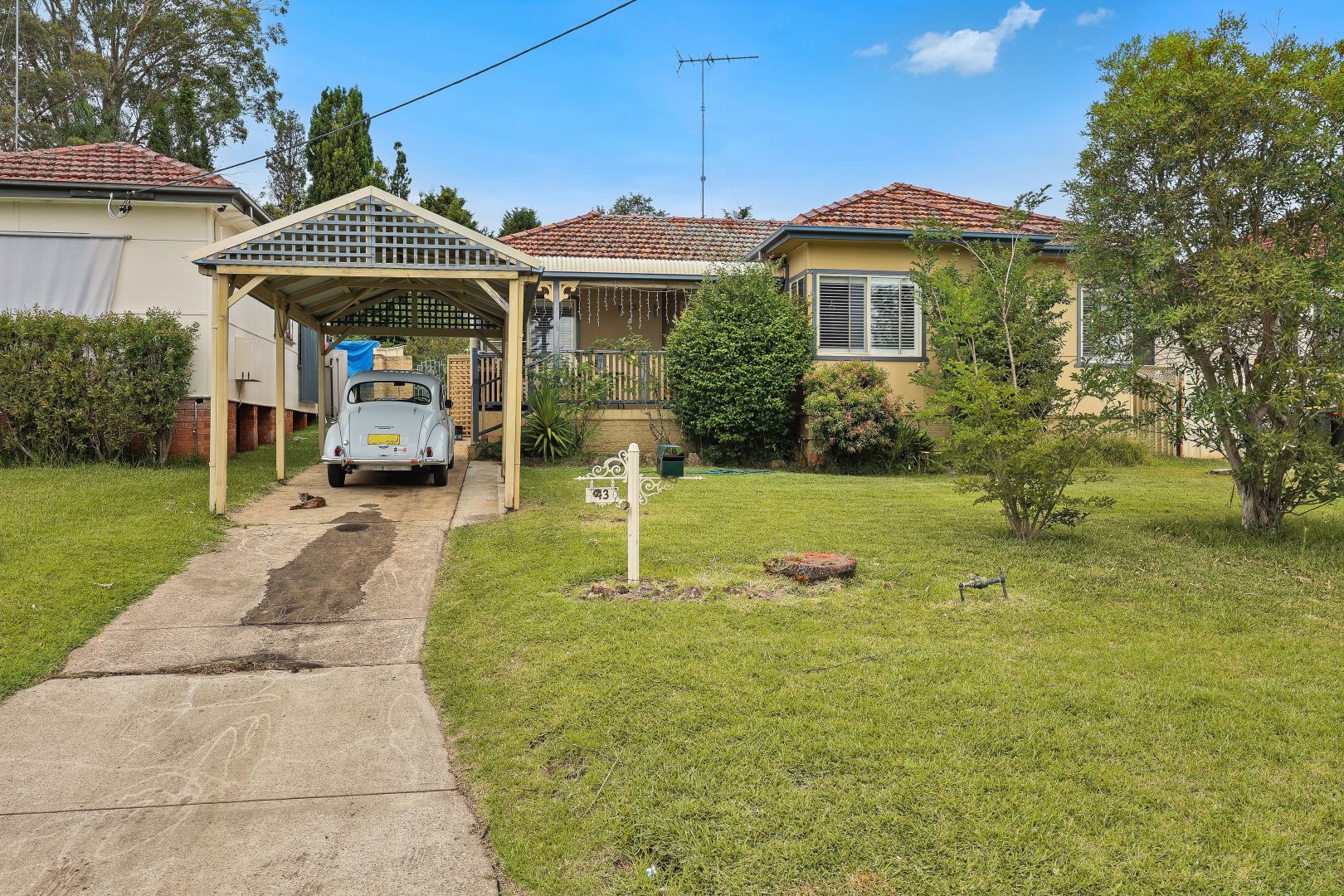 43 Farnsworth Avenue, Campbelltown NSW 2560, Image 1