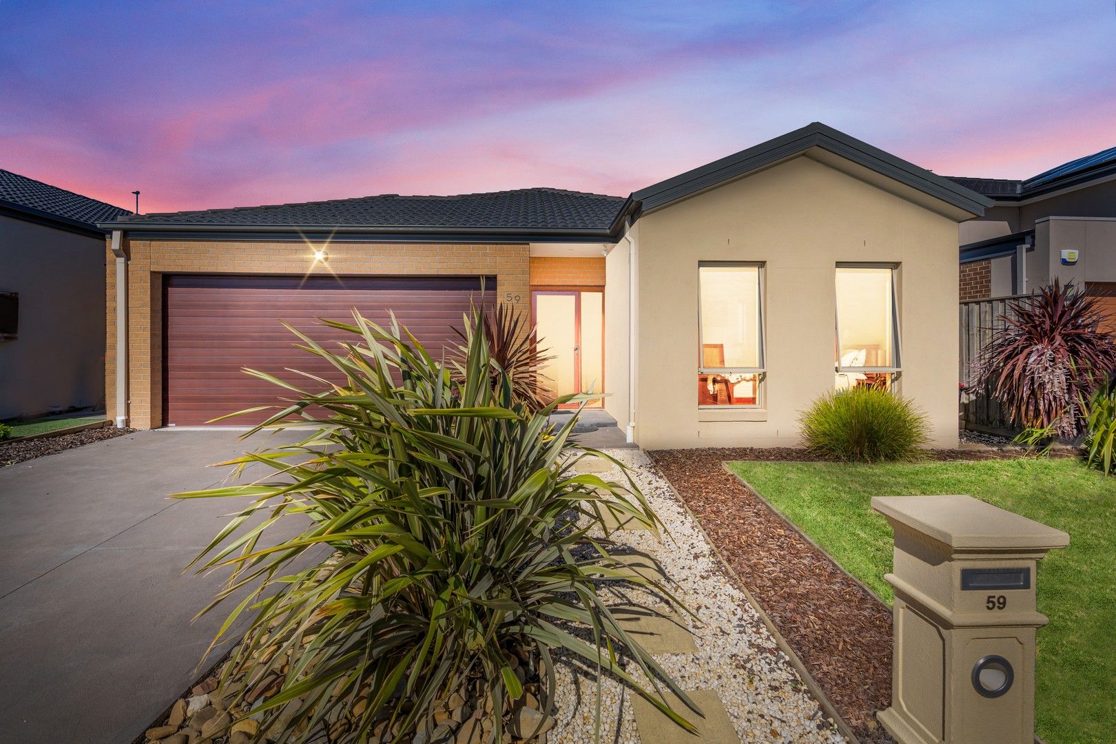 4 bedrooms House in 59 Rowling Street FRASER RISE VIC, 3336