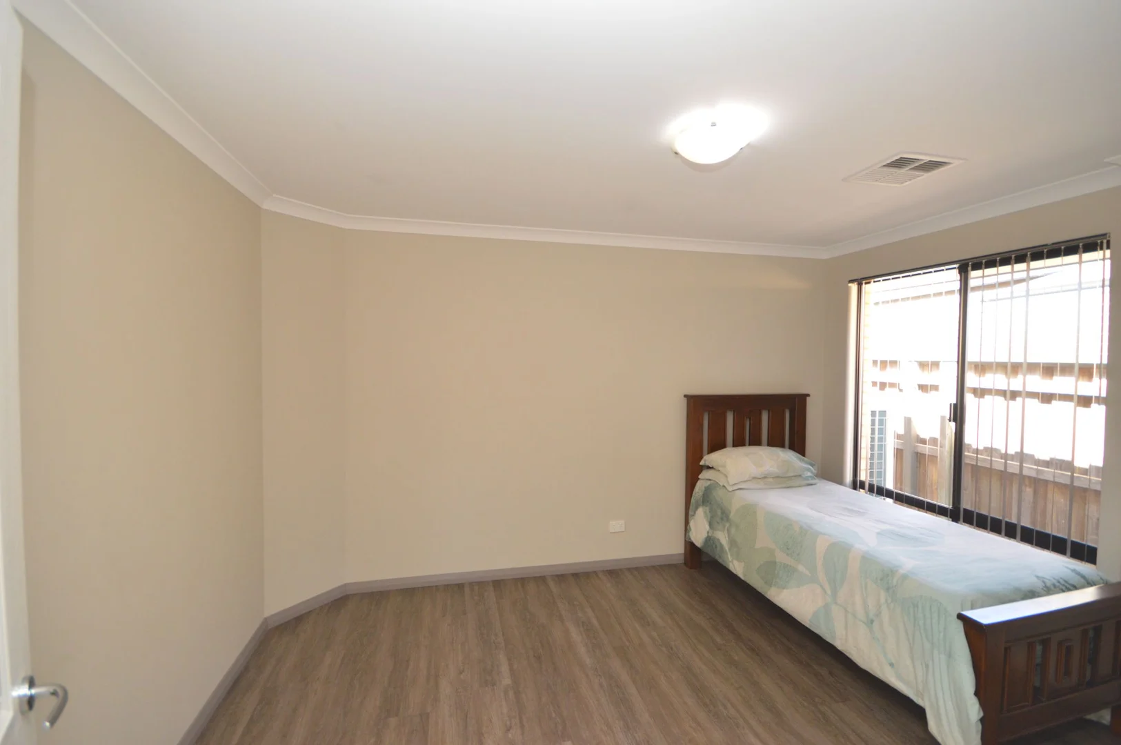 Additional image 10 of 3 Dichondra Pass, Halls Head WA 6210