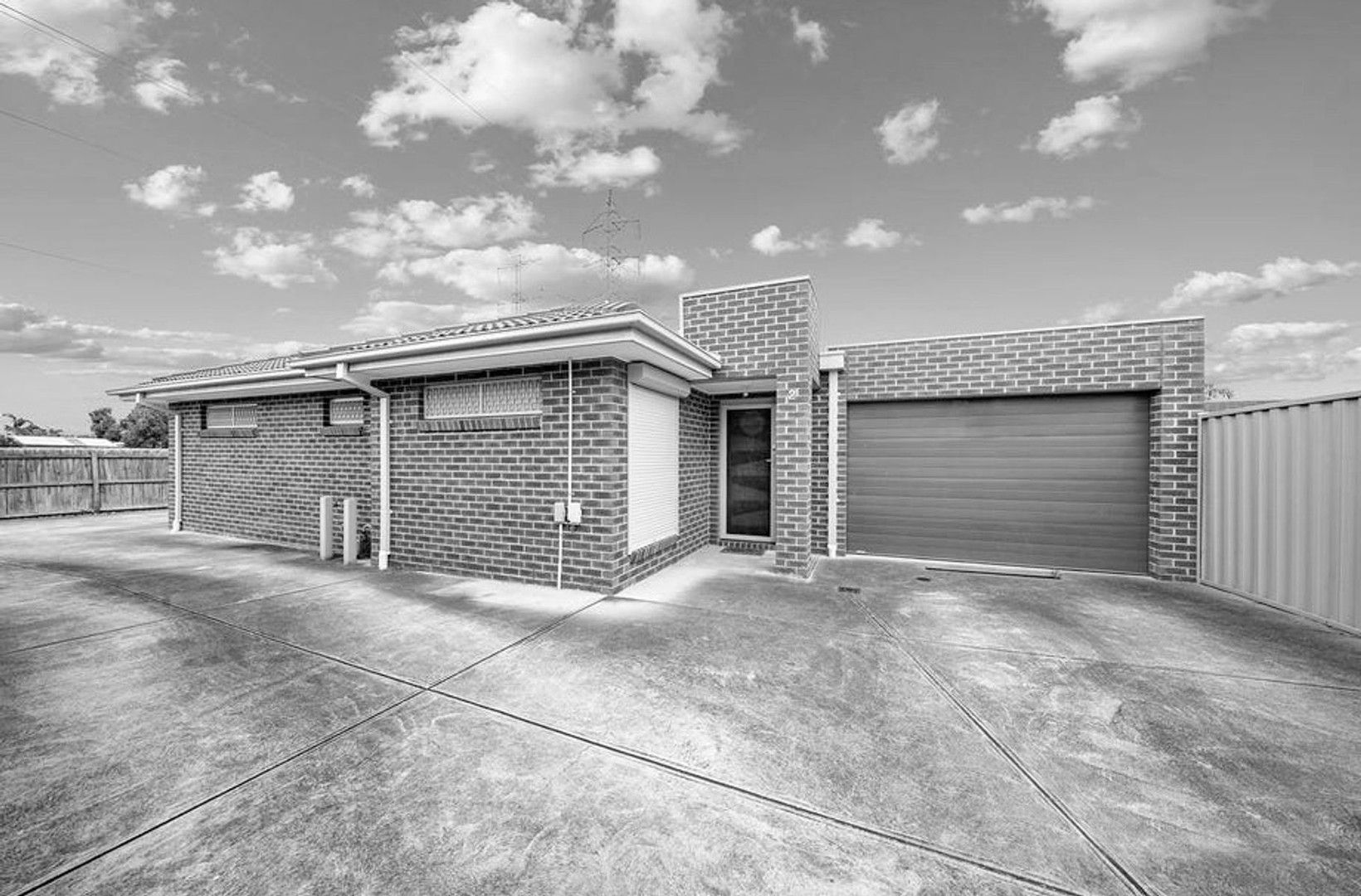 2/9 Gunyah Mews, St Albans VIC 3021, Image 0