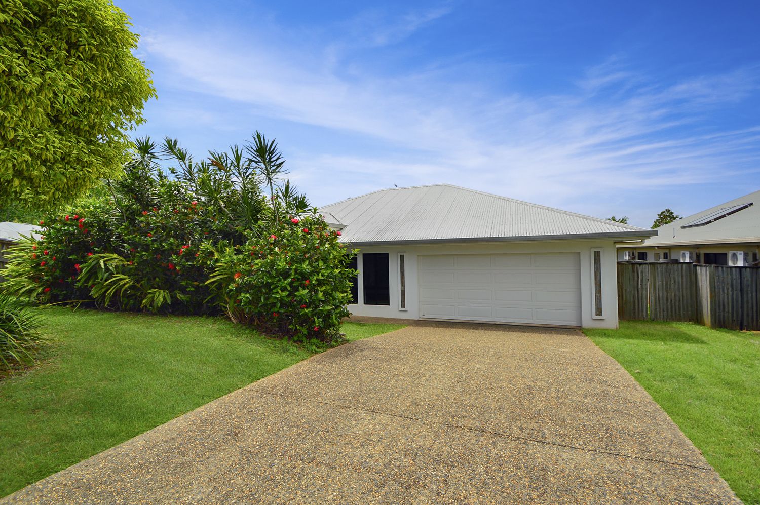 4 bedrooms House in  TRINITY BEACH QLD, 4879