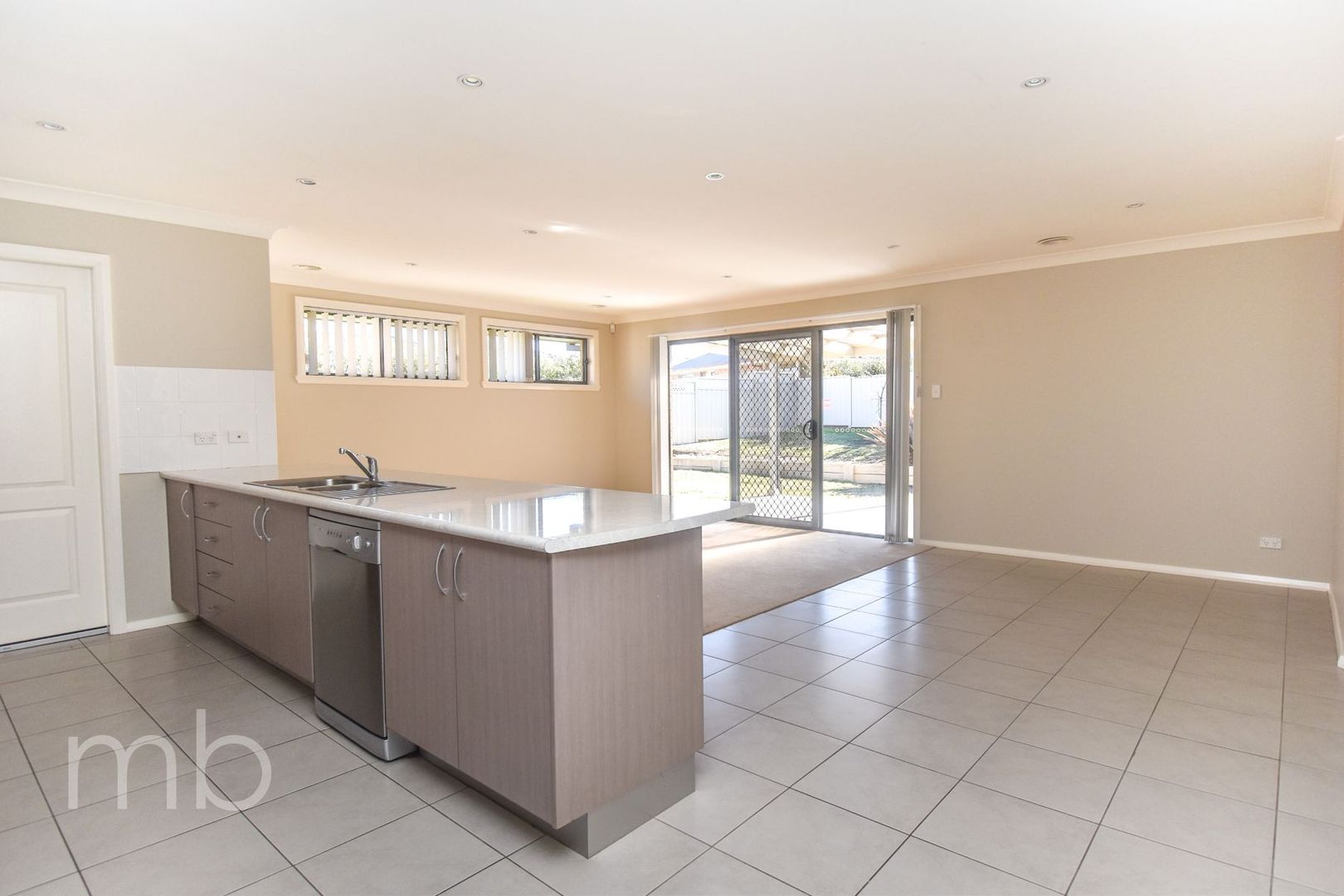 28 Brooklands Drive, Orange NSW 2800, Image 1