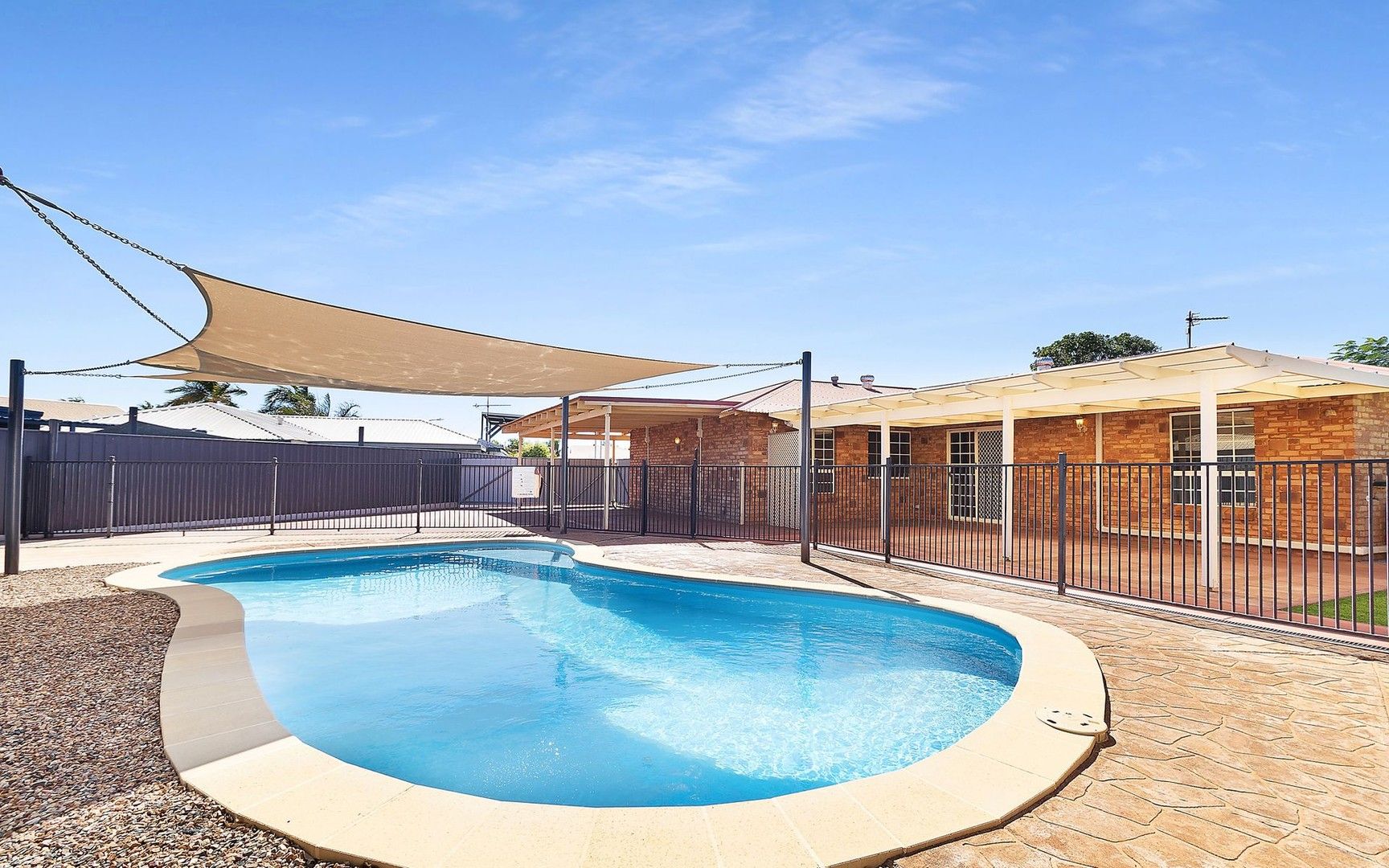 4 bedrooms House in 28 McCamey Loop BAYNTON WA, 6714