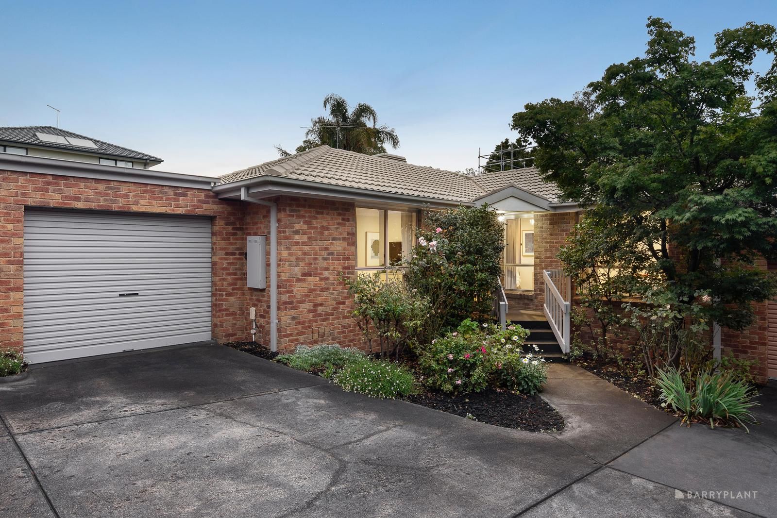 2/8 Graeme Street, Vermont VIC 3133, Image 0