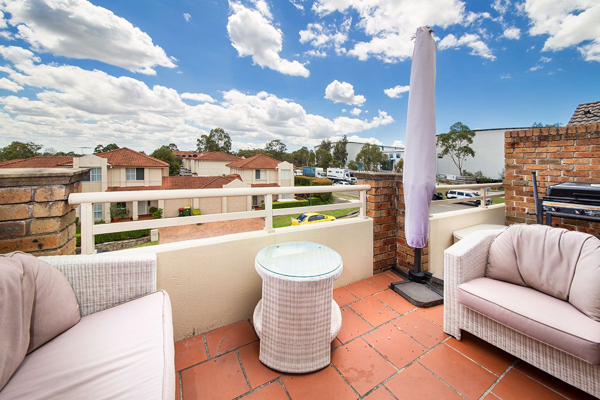 49/2 Schofield Place, Menai NSW 2234, Image 0